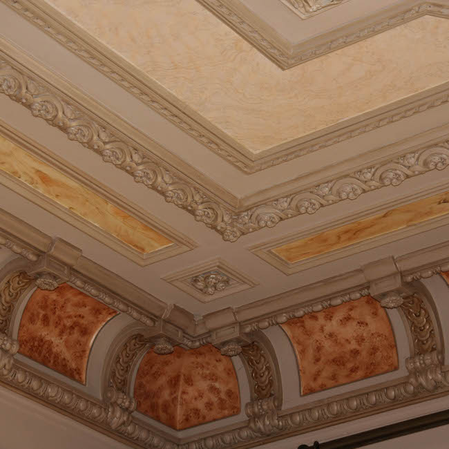 Faux bois-plafond